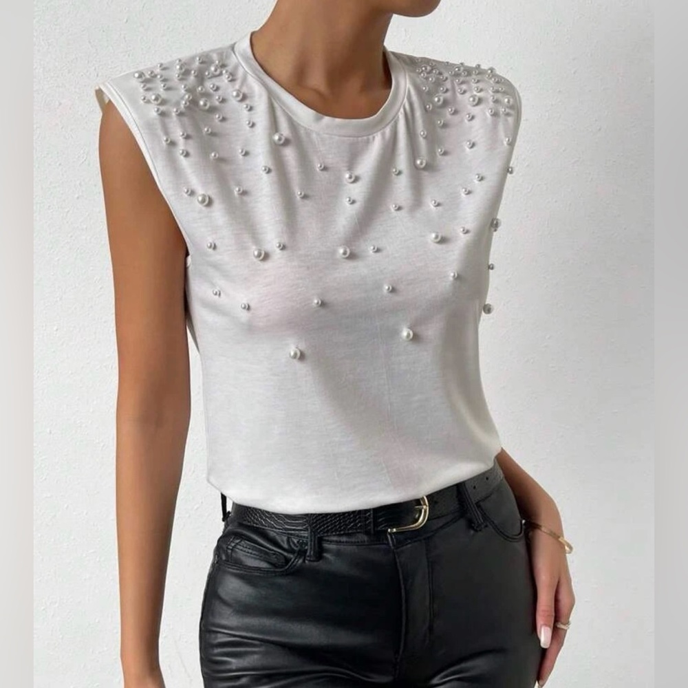 3/$15-NWOT White Pearled Shirt